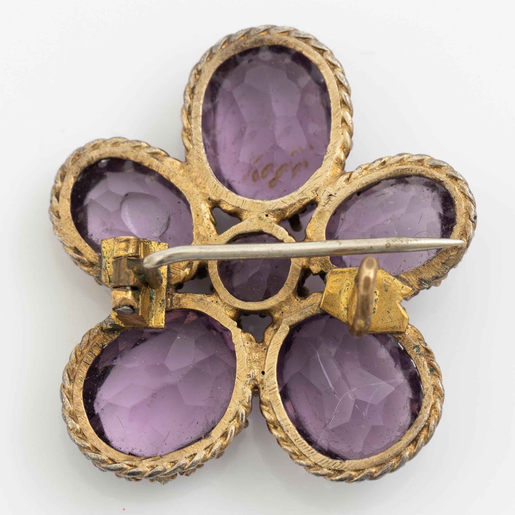 Garniture, necklace and bracelet silver with amethysts, brooch gold-coloured metal with purple paste stones,