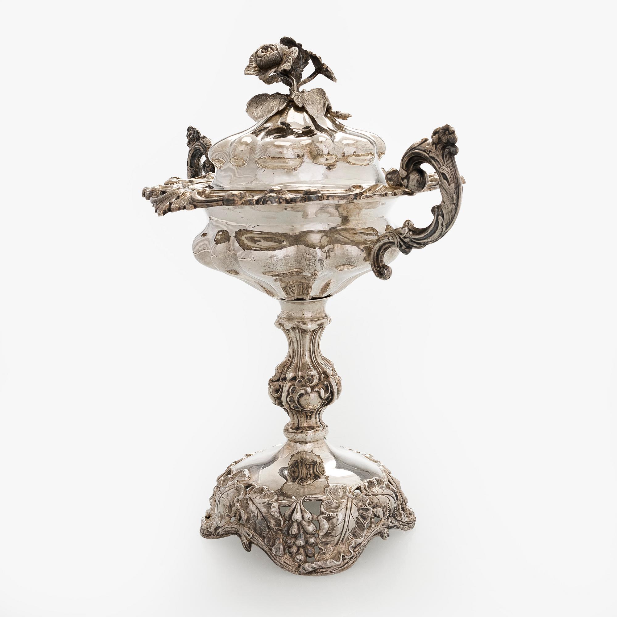 A Neo-Rococo silver bowl, maker's mark of Johan Theodor Palmgren, Norrköping, Sweden 1861. .