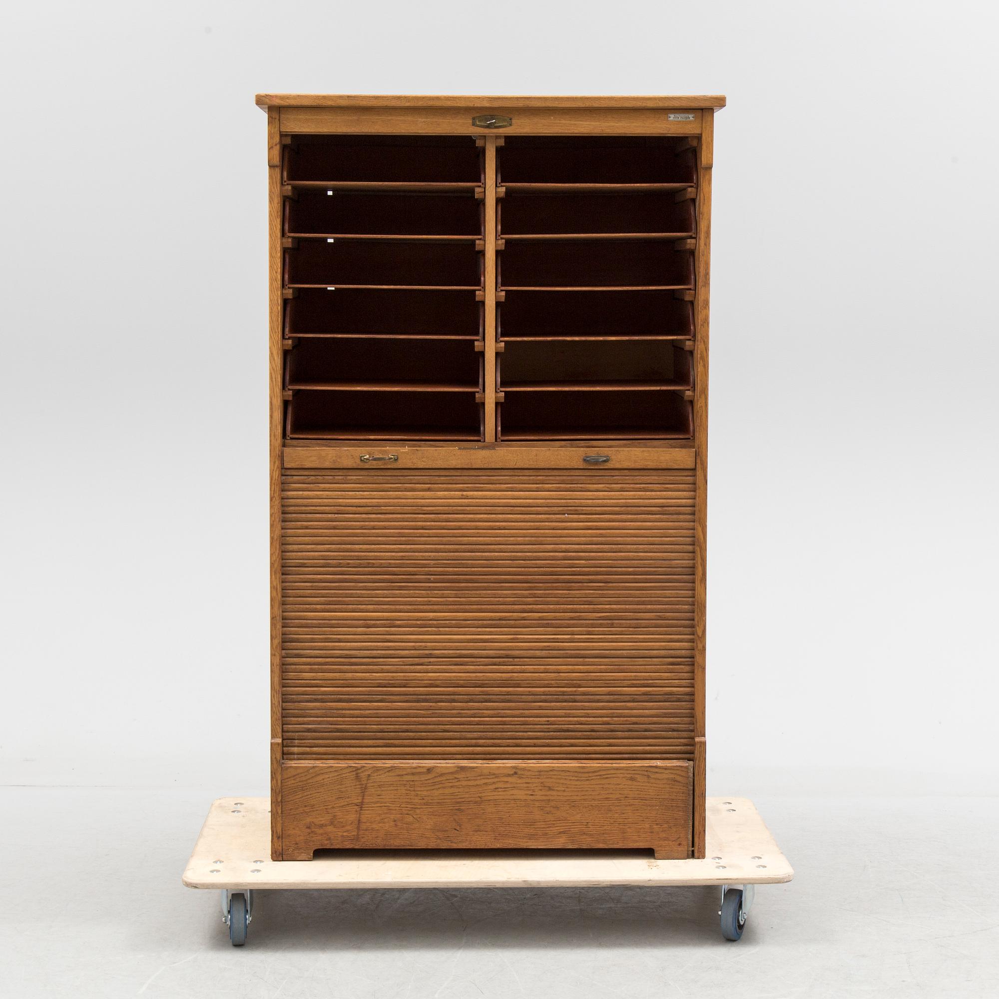 A German oak filing cabinet, first half of the 20th century.