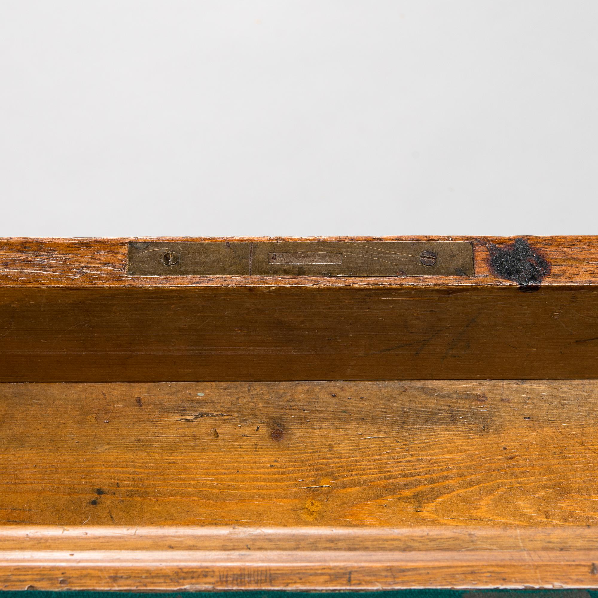 A desk in hardwood from turn of the century 1800/1900.