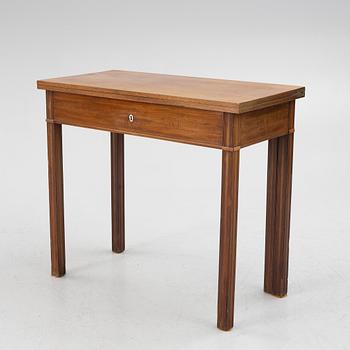 A Gustavian games table, circa 1800.