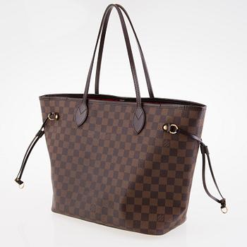 LOUIS VUITTON Neverfull MM Damier Bag.
