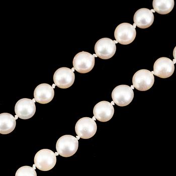 COLLIER, odlade pärlor, lås 18K vitguld.