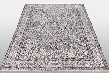 A carpet, Nain, 9 LAA, part silk, ca  484 x 335 cm.