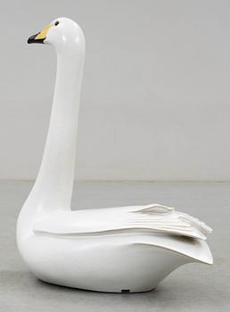 FIGURIN, stengods. Paul Hoff. Gustavsberg. Sign med studiohanden.