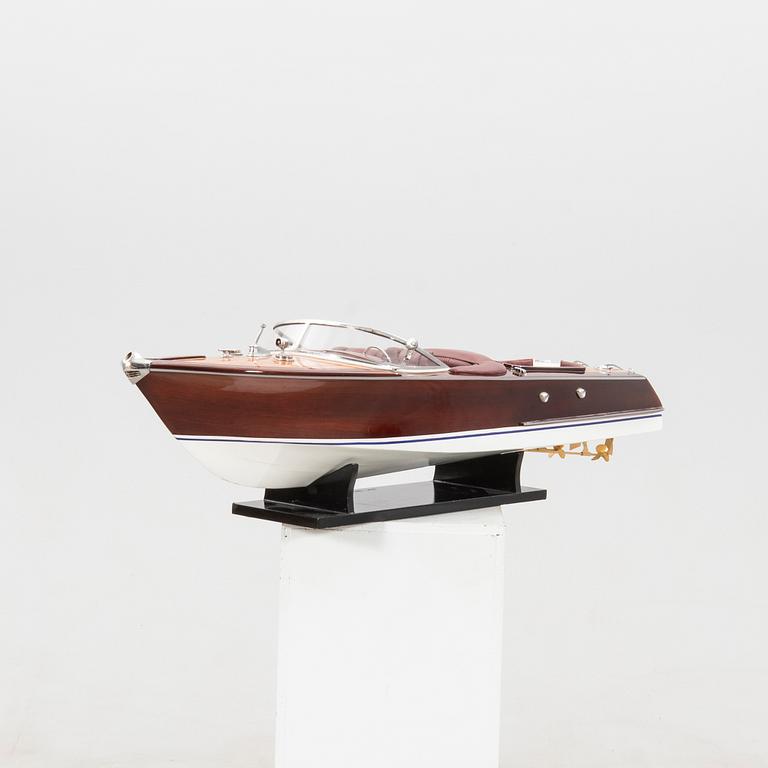 Model boat, "Riva Aquarama", latter half of the 20th century.