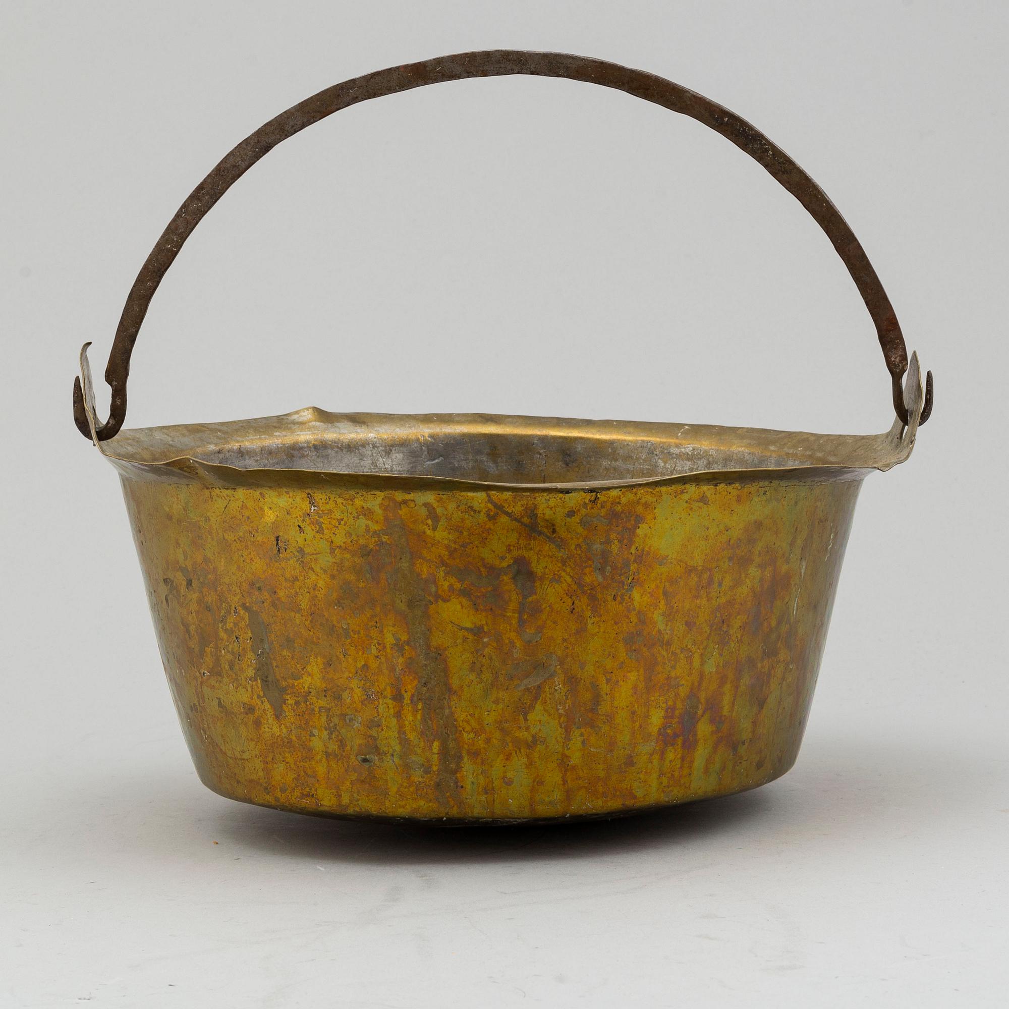 A 18th/19th century brass cauldron.