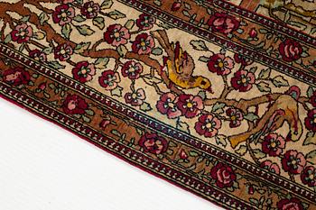 A rug, antique/semi-antique, Esfahan, ca 203 x 141-145 cm.