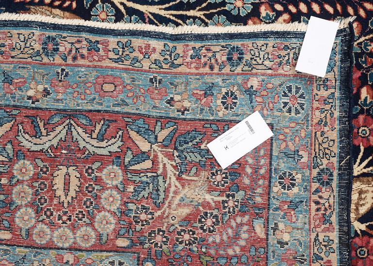 SEMI-ANTIQUE KERMAN/YAZD. 352 x 261 cm.