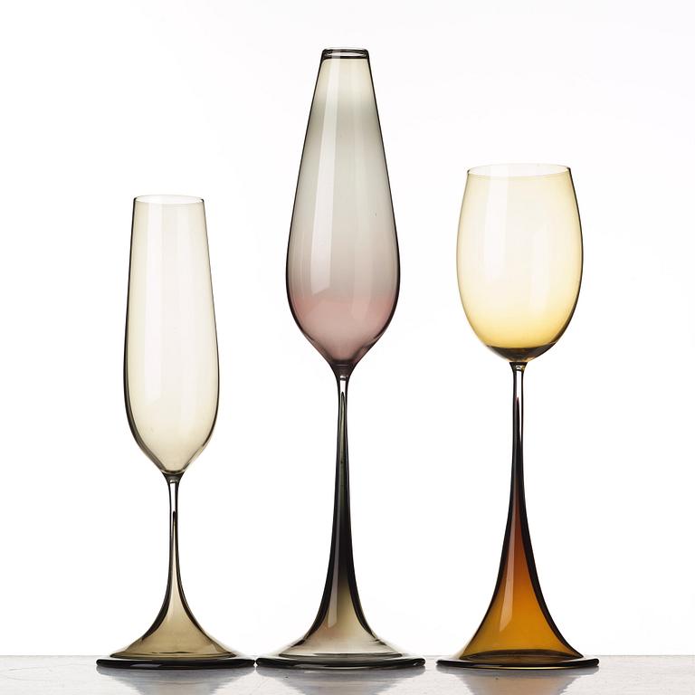 Nils Landberg, a set of three "Tulip" glass vases, Orrefors Expo.