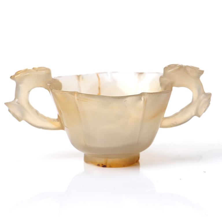 Two agathe cups and a censer with cover, Qing dynasty.