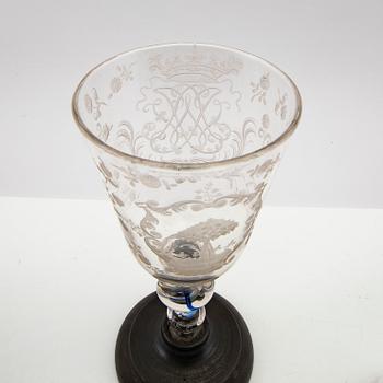 Cup with lid, glass, 18th century.