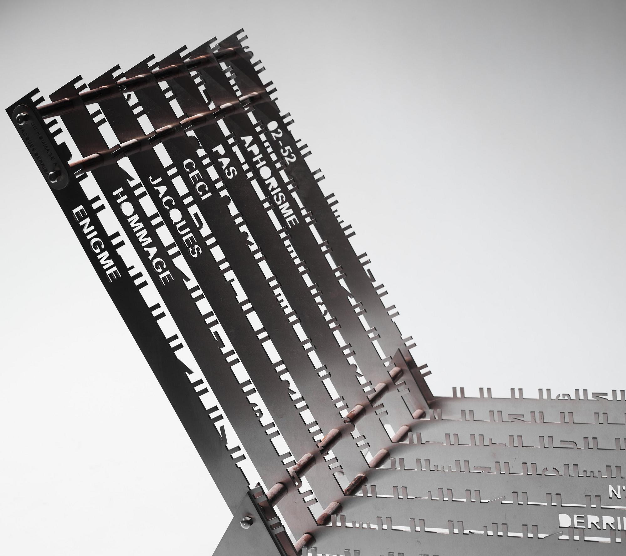 Johan Linton, an "Object Énigme - un hommage à Jacques Derrida", ed. 2/7, Källemo, Sweden post 2005.