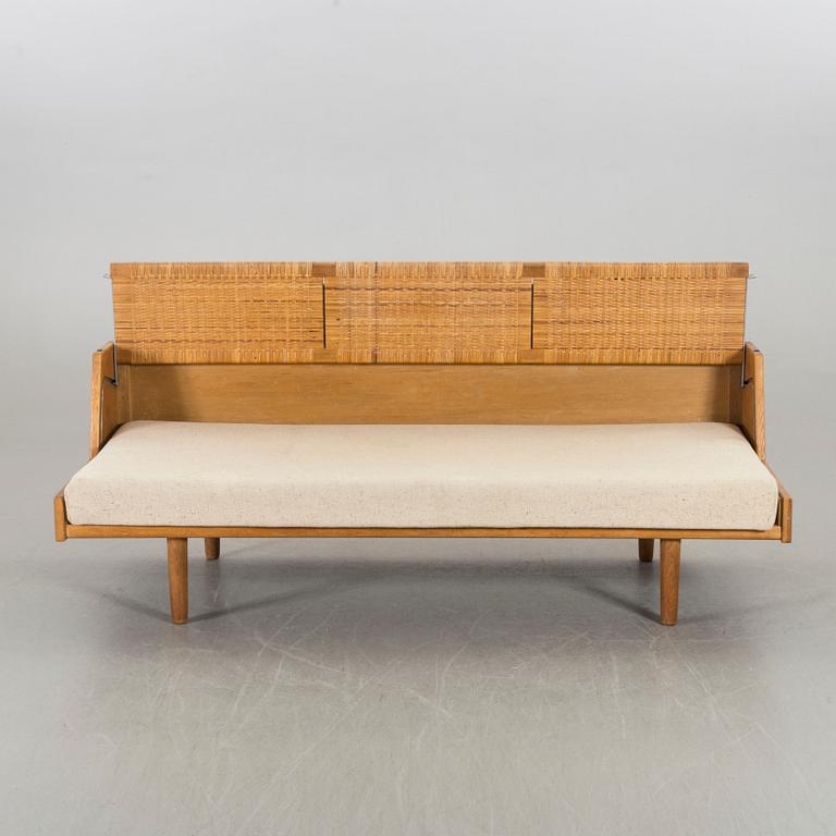 HANS J WEGNER, bäddsoffa, Getama, brännmärkt.