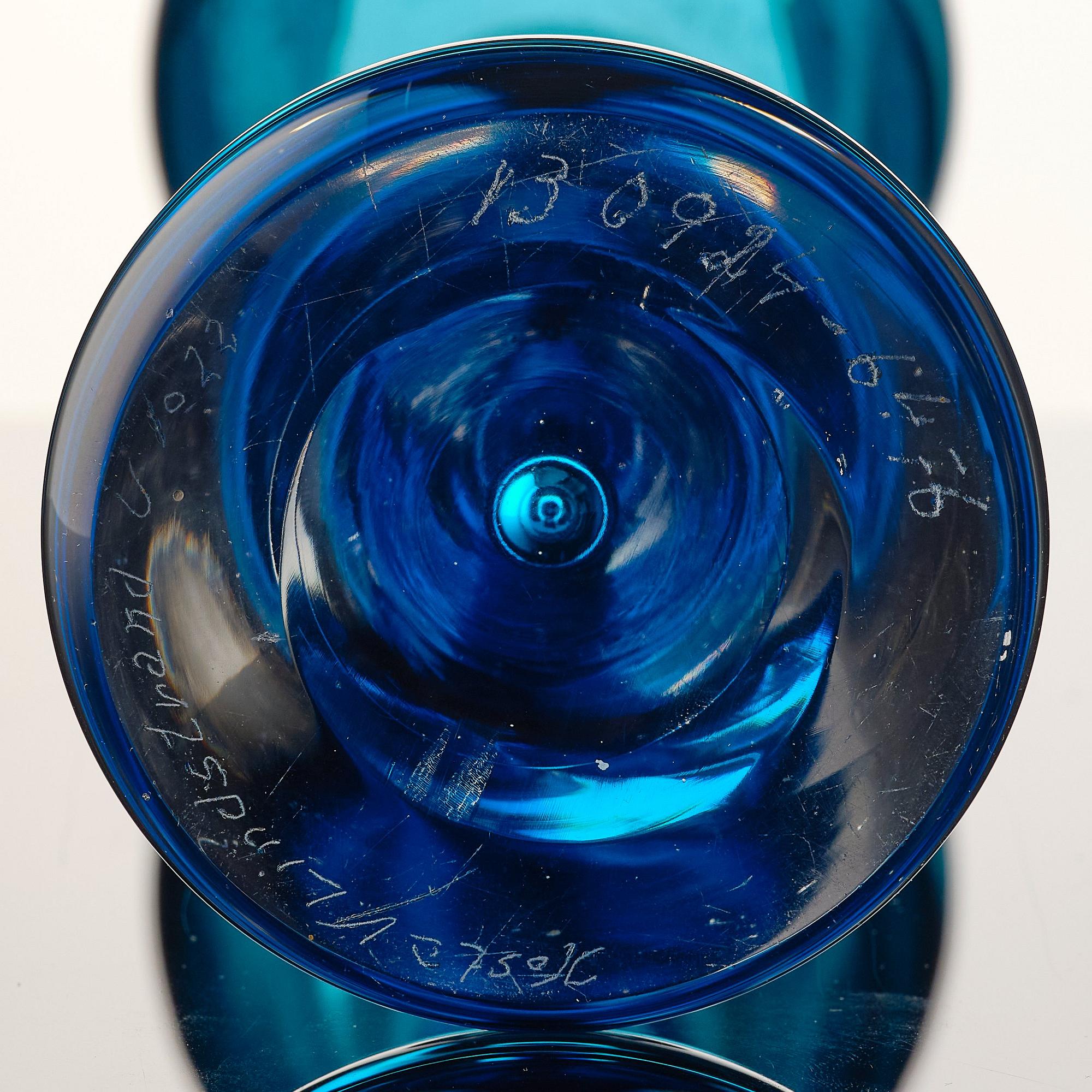 Vicke Lindstrand, a unique glass vase, Kosta, Sweden 1950s.