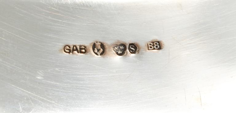 FAT, 2 st, silver, GAB, Stockholm, 1931 och 1928, vikt 543 gram.