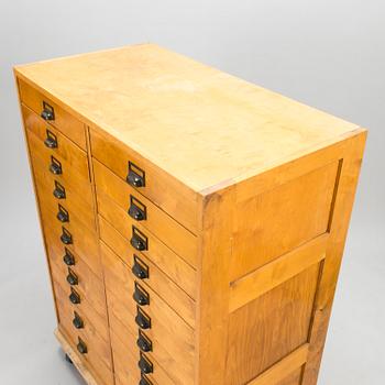 ARKIVERINGSSKÅP, 1900-talets första hälft.