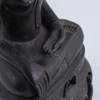 A bronze sculpture of a seated buddha, Thailand, presumably Lanna, 19/20th century.