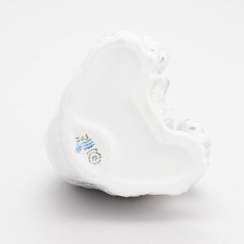 Carl Frederik Liisberg, Figurin, isbjörn 502, porslin, Royal Copenhagen, Danmark, 1985-91.