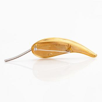 Rintaneula, lehti, 18K kultaa ja timantteja n. 0.33 ct yhteensä. Italia.
