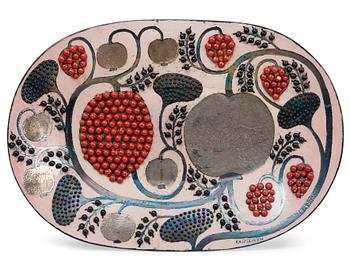 114. Birger Kaipiainen, A CERAMIC DISH.