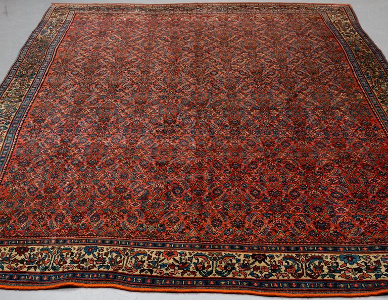 MATTA, semiantik, Bidjar, ca 386 x 246 cm.