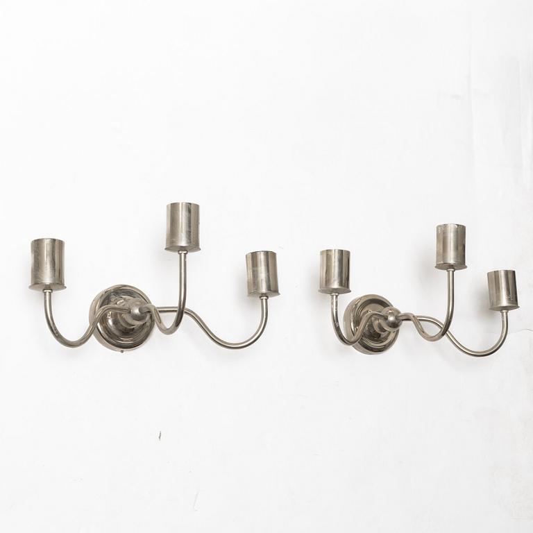 Josef Frank, a pair of model 2571/3 wall lamps, Svenskt Tenn.