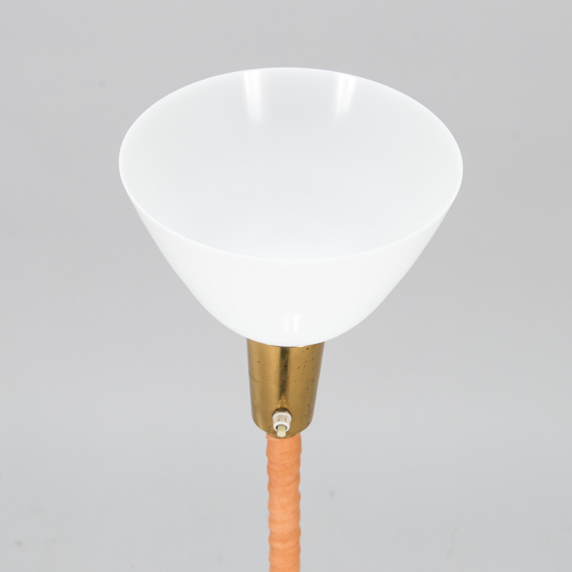 Lisa Johansson-Pape, golvalmpa, Orno, 1900-talets mitt.