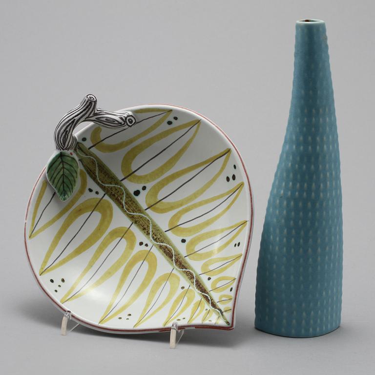 FAT samt VAS, fajans respektive stengods, Stig Lindberg, Gustavsberg, omkring 1900-talets mitt.