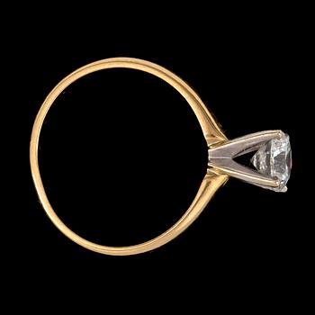 A brilliant cut diamond ring, 0.96 cts.