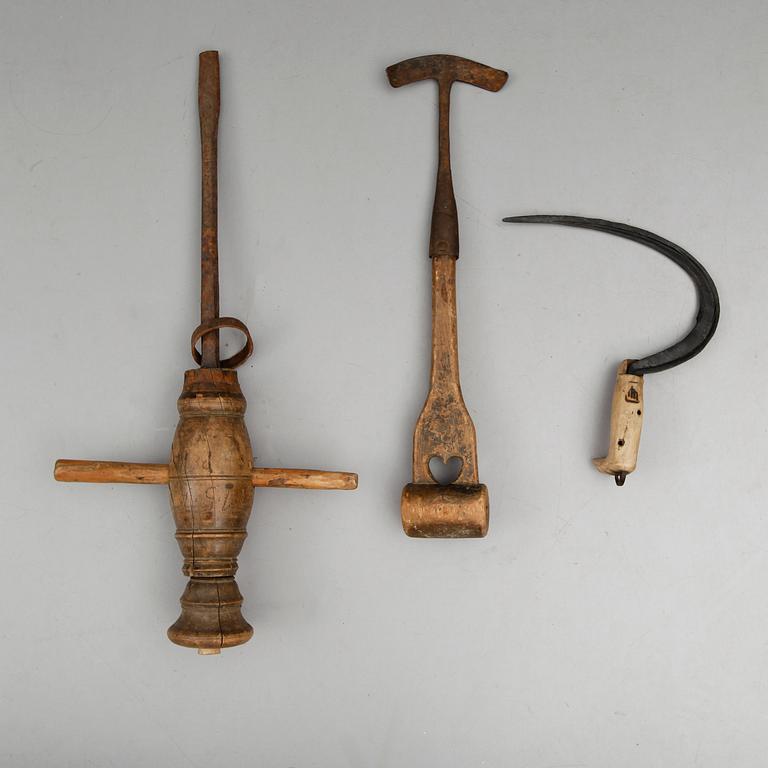 ALLMOGEFÖREMÅL, 3 delar, 1700-/1800-tal.