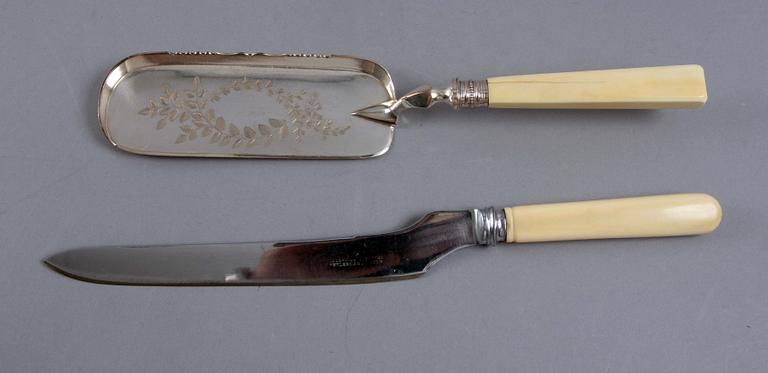 BORDSSKYFFEL och TRANSCHERKNIV, nysilver.