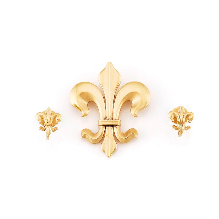 Wiwen Nilsson, a fleur de lis brooch and pair of earrings in 18K gold,  Lund 1966 and 1967.