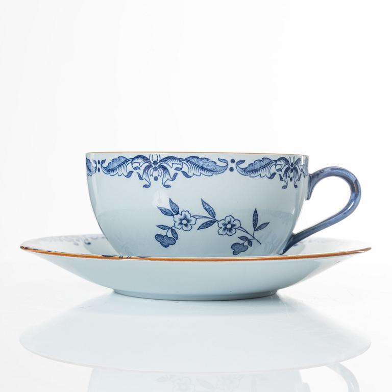 A 33-piece 'Ostindia' creamware tea and coffee service, Rörstrand.