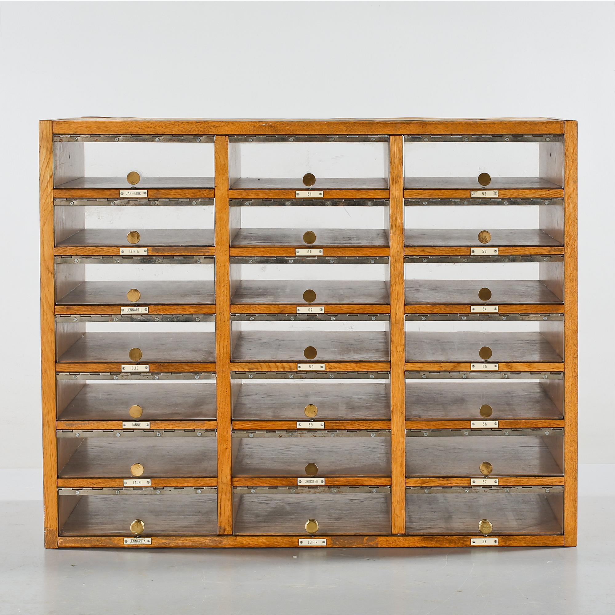 POSTFACKSKÅP, Sverige, 1900-talets mitt.