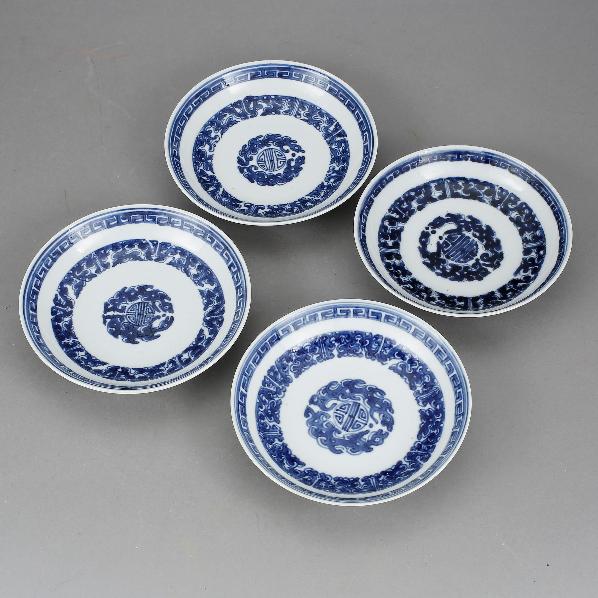 BÄRTALLRIKAR, 4 st, porslin, Kina, 1800-tal.