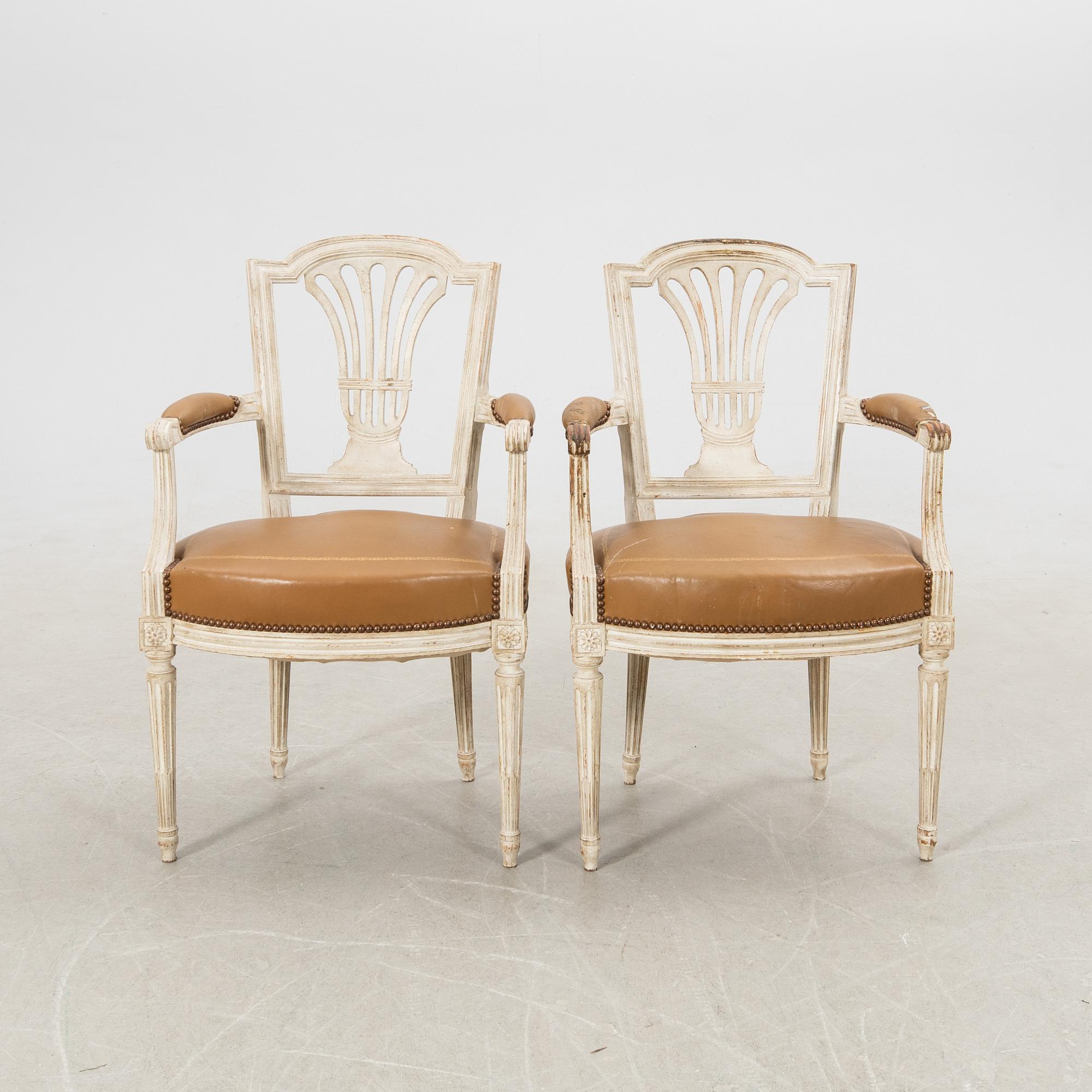Armchairs, a pair in the Louis XVI style, second half of the 20th century.