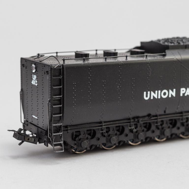 a german Trix Märklin Locomotive H0 "Class 4000 'Big Boy' Union Pacific wagon, second half of the 20th century.