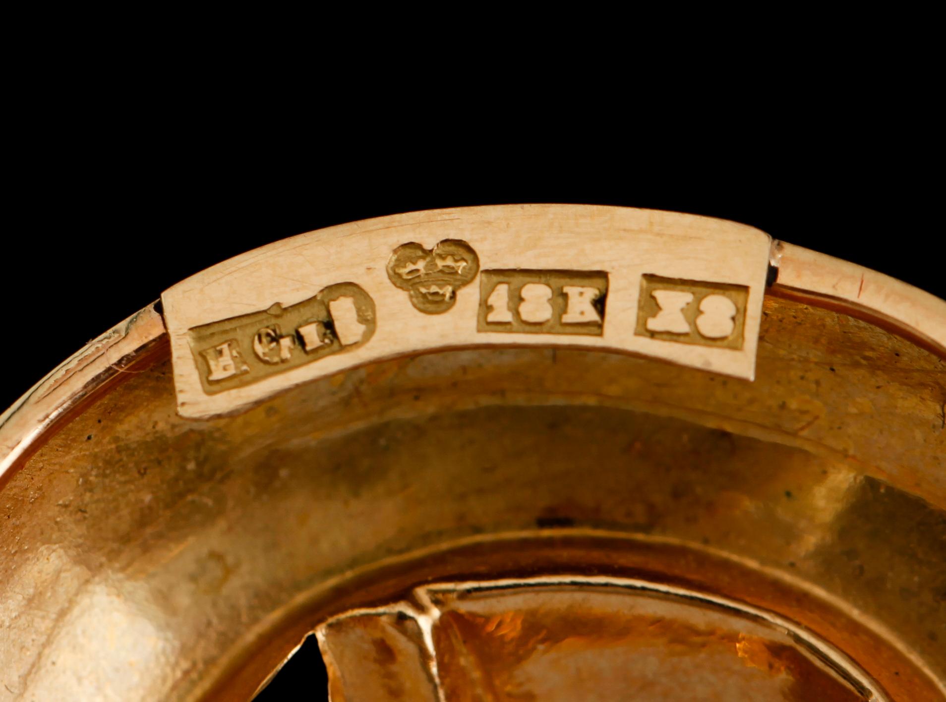 BROSCH, 18 k guld, svenska stämplar 1948. Vikt ca 5 gram.