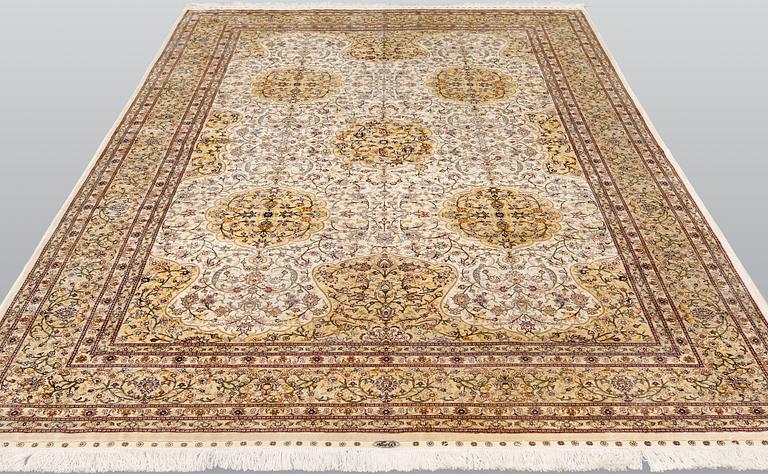 Carpet, silk, oriental, approx. 279 x 184 cm.