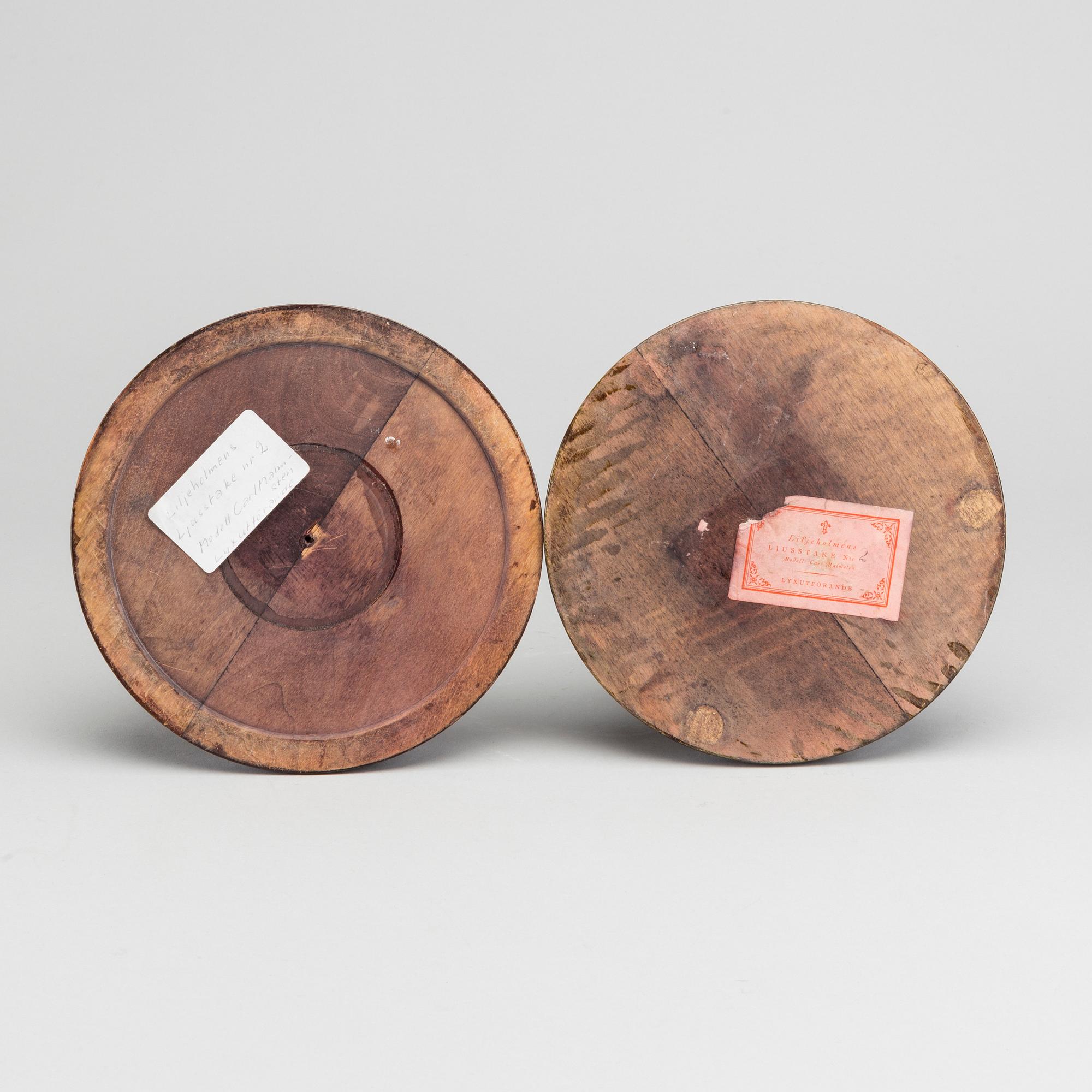 CARL MALMSTEN, LJUSSTAKAR, ett par, "Lijleholmens ljusstake Nr 2". 1900-talets första hälft.