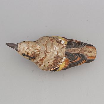 TYRA LUNDGREN, a stoneware sculpture of a bird, signed.