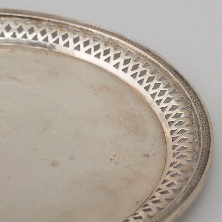 a Russian silver plate hallmarks АЯ & СГ, S:t Petersburg 1811.