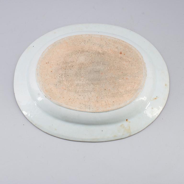 STEKFAT, porslin, Kina, Qianlong 1736-1795.