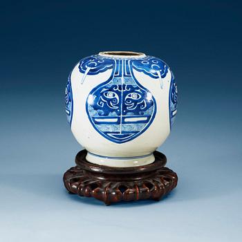 1570. A blue and white jar, Qing dynasty, Kangxi (1662-1722).