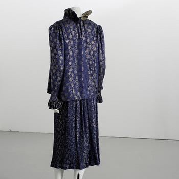 DRÄKT, två delar, Yves Saint Laurent.