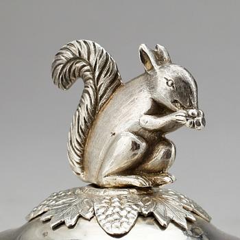 KAFFEKANNA, silver, empir, Daniel Hallman, Stockholm 1815. Vikt ca 842 g.