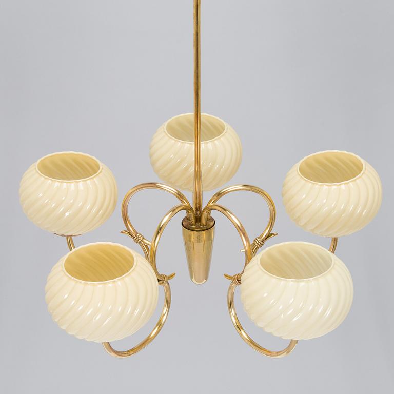 Gunnel Nyman, a mid-20th century , '51132/5' chandelier for Idman.