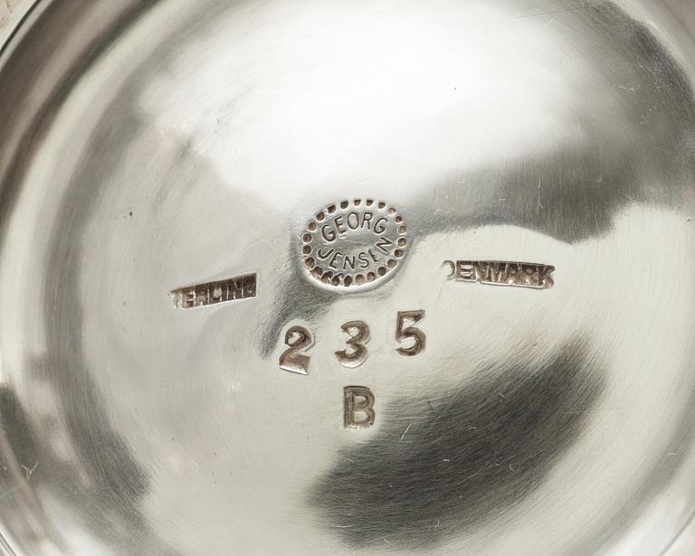 GEORG JENSEN, gräddsnipa och skål, Köpenhamn 1945-77, sterling.