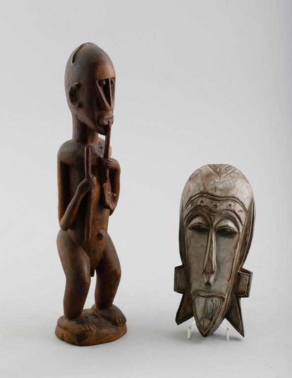 FIGUR SAMT MASK, skuret trä, Afrika, möjligen Kongo.